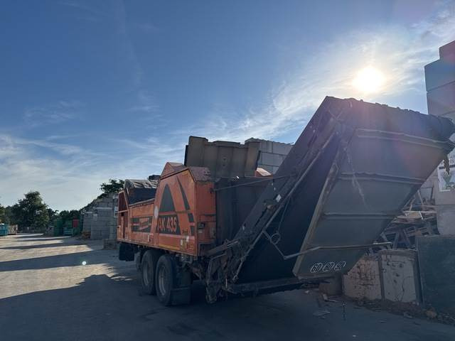 Doppstadt AK 435 - Industrial waste shredder: picture 2 Doppstadt AK 435 - Industrial waste shredder: picture 2