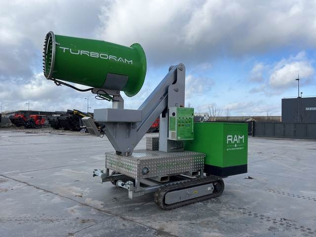 MB Crusher SC60SMT - Construction equipment: picture 1 MB Crusher SC60SMT - Construction equipment: picture 1