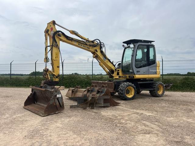 New Holland MH2.6 - Wheel excavator: picture 1 New Holland MH2.6 - Wheel excavator: picture 1