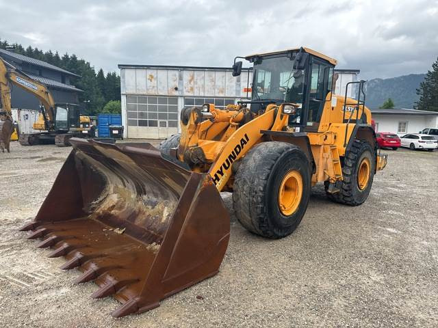 Hyundai HL970 - Wheel loader: picture 1 Hyundai HL970 - Wheel loader: picture 1