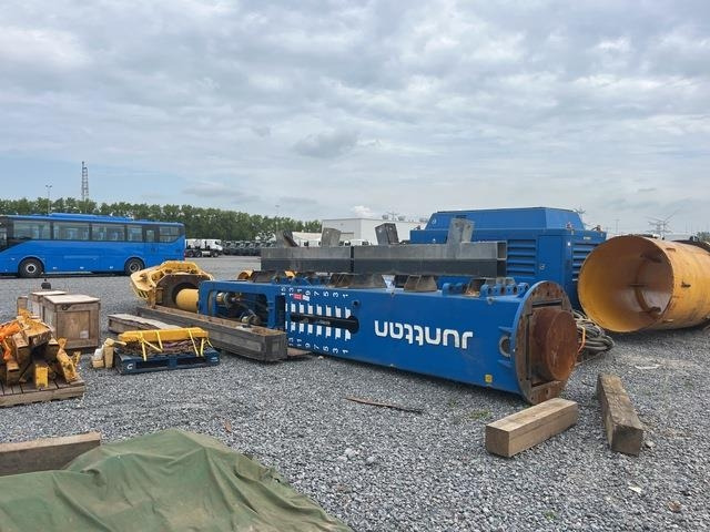 Junttan HHK10S - Attachment for Pile driver: picture 2 Junttan HHK10S - Attachment for Pile driver: picture 2