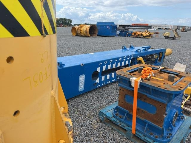 Junttan HHK5S - Attachment for Pile driver: picture 3 Junttan HHK5S - Attachment for Pile driver: picture 3