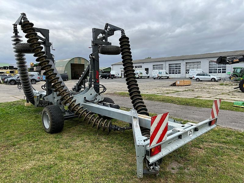 Fliegl KSE 680 Kettenscheibenegge - Disc harrow: picture 2 Fliegl KSE 680 Kettenscheibenegge - Disc harrow: picture 2