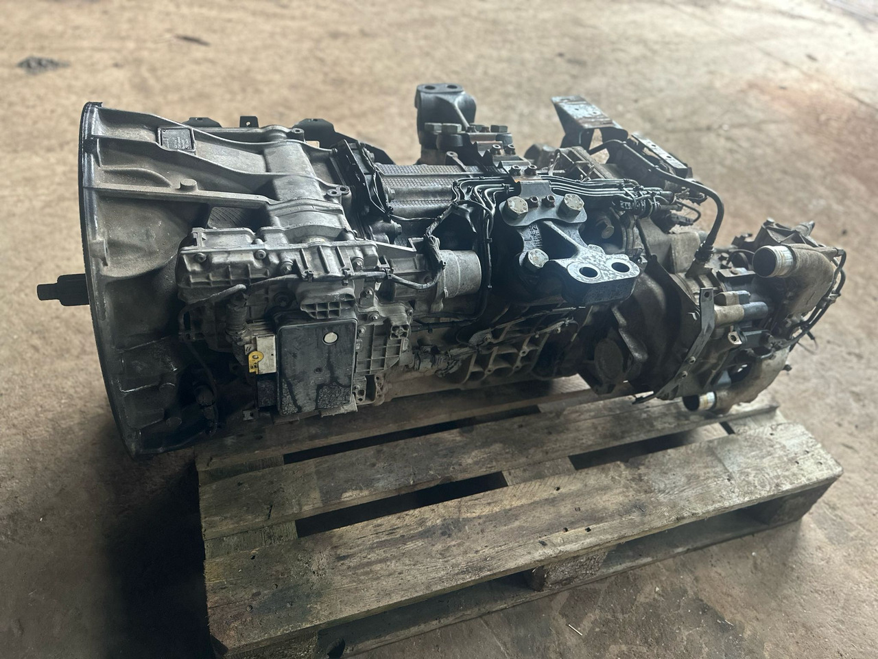 Mercedes G281-12 - Gearbox: picture 3 Mercedes G281-12 - Gearbox: picture 3