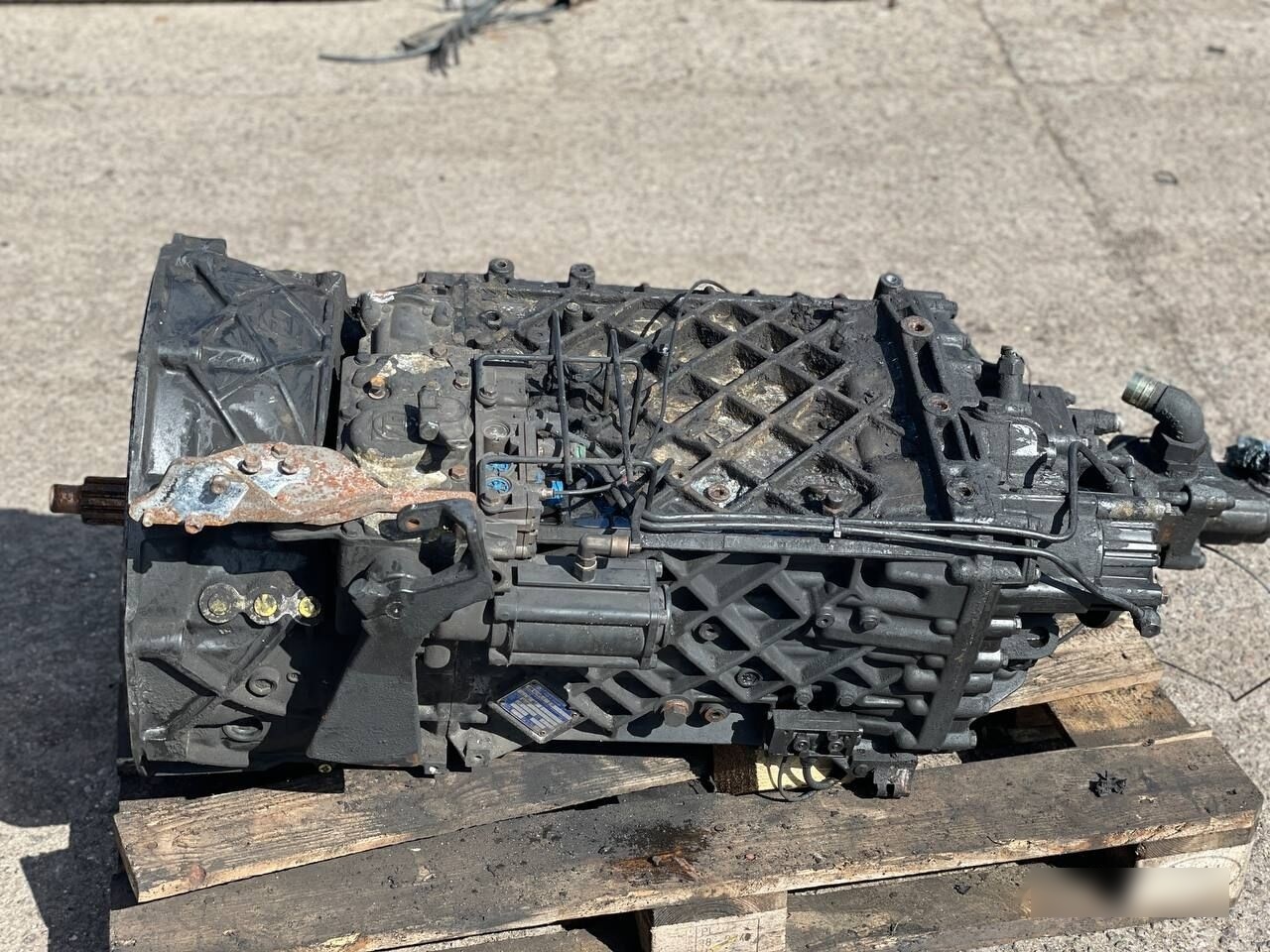 ZF Gebrauchtes 16 S 1920 TD für Renault, MAN, Daf und Iveco (1342 001 003) - Gearbox for Truck: picture 2 ZF Gebrauchtes 16 S 1920 TD für Renault, MAN, Daf und Iveco (1342 001 003) - Gearbox for Truck: picture 2