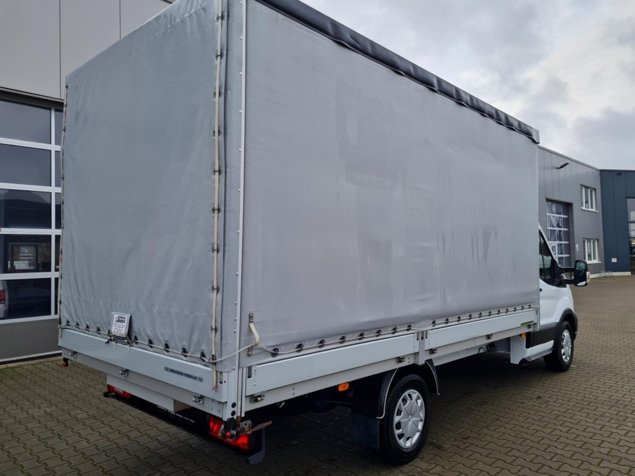Ford Transit 350 Pritsche TDci Schiebe Plane Trend RWD - Curtain side van: picture 4 Ford Transit 350 Pritsche TDci Schiebe Plane Trend RWD - Curtain side van: picture 4