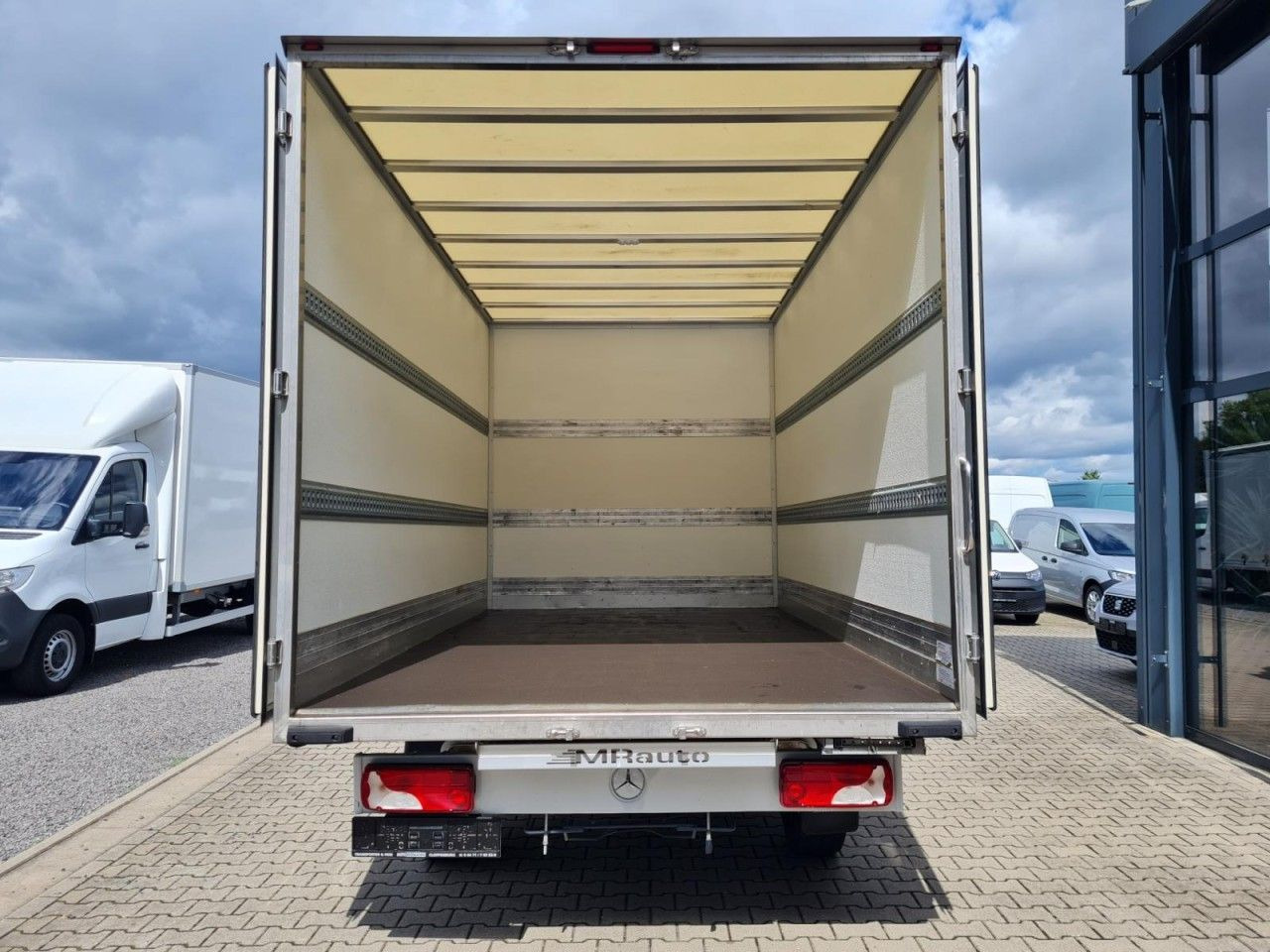 Mercedes-Benz Sprinter 315 CDI Möbel Koffer RWD KLIMA TEMPOMAT - Closed box van: picture 5 Mercedes-Benz Sprinter 315 CDI Möbel Koffer RWD KLIMA TEMPOMAT - Closed box van: picture 5