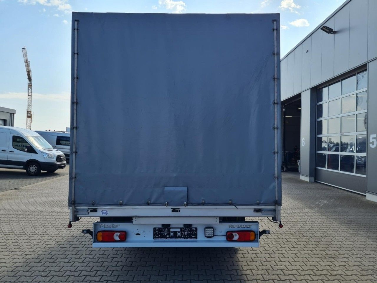 Curtain side van Renault Master 3,5t Pritsche Plane Schlafkab. dCi 160: picture 6