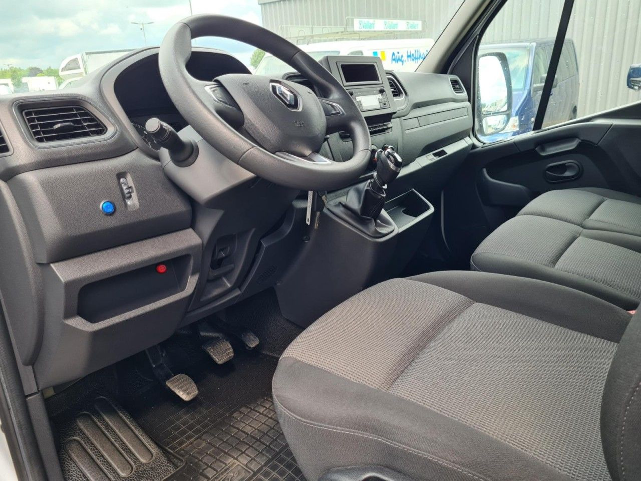Curtain side van Renault Master 3,5t Pritsche dCi Plane Schlafkab. LBW: picture 8