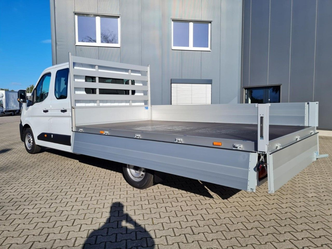 Renault Master New 3,5t Doka dCi 170 L3H1 Lang - Open body delivery van, Combi van: picture 4 Renault Master New 3,5t Doka dCi 170 L3H1 Lang - Open body delivery van, Combi van: picture 4