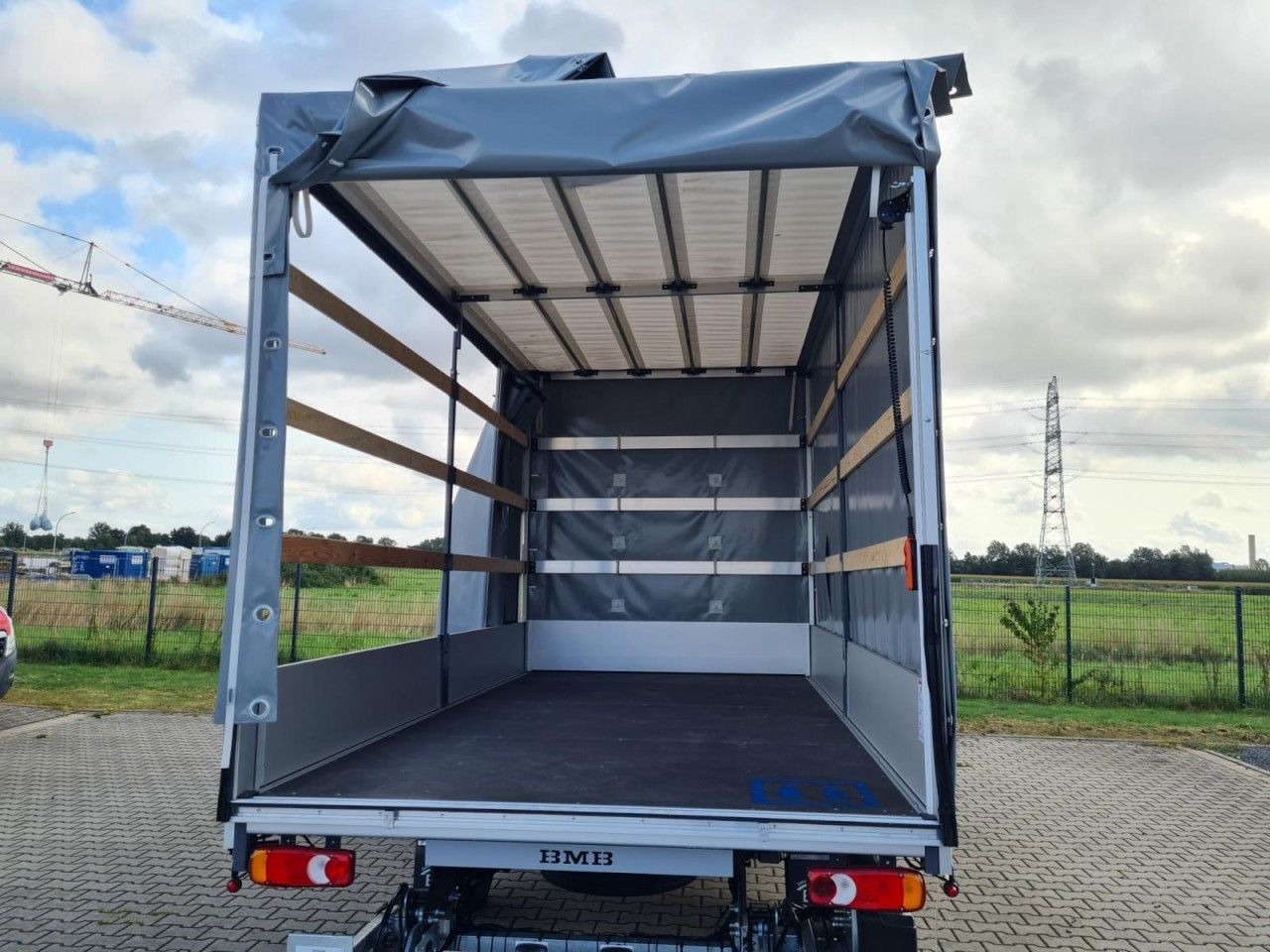 Renault Master Pritsche 2x Schiebe Plane Schlafkab LBW - Curtain side van: picture 5 Renault Master Pritsche 2x Schiebe Plane Schlafkab LBW - Curtain side van: picture 5