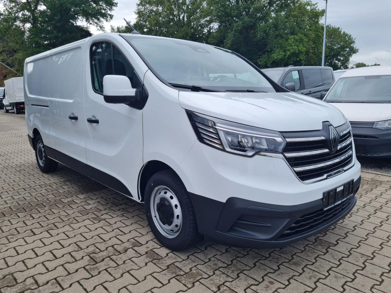 Renault Trafic Kühlkasten 3.0t L2 KLIMA LED NAVI_APP TEM - Refrigerated delivery van: picture 3 Renault Trafic Kühlkasten 3.0t L2 KLIMA LED NAVI_APP TEM - Refrigerated delivery van: picture 3