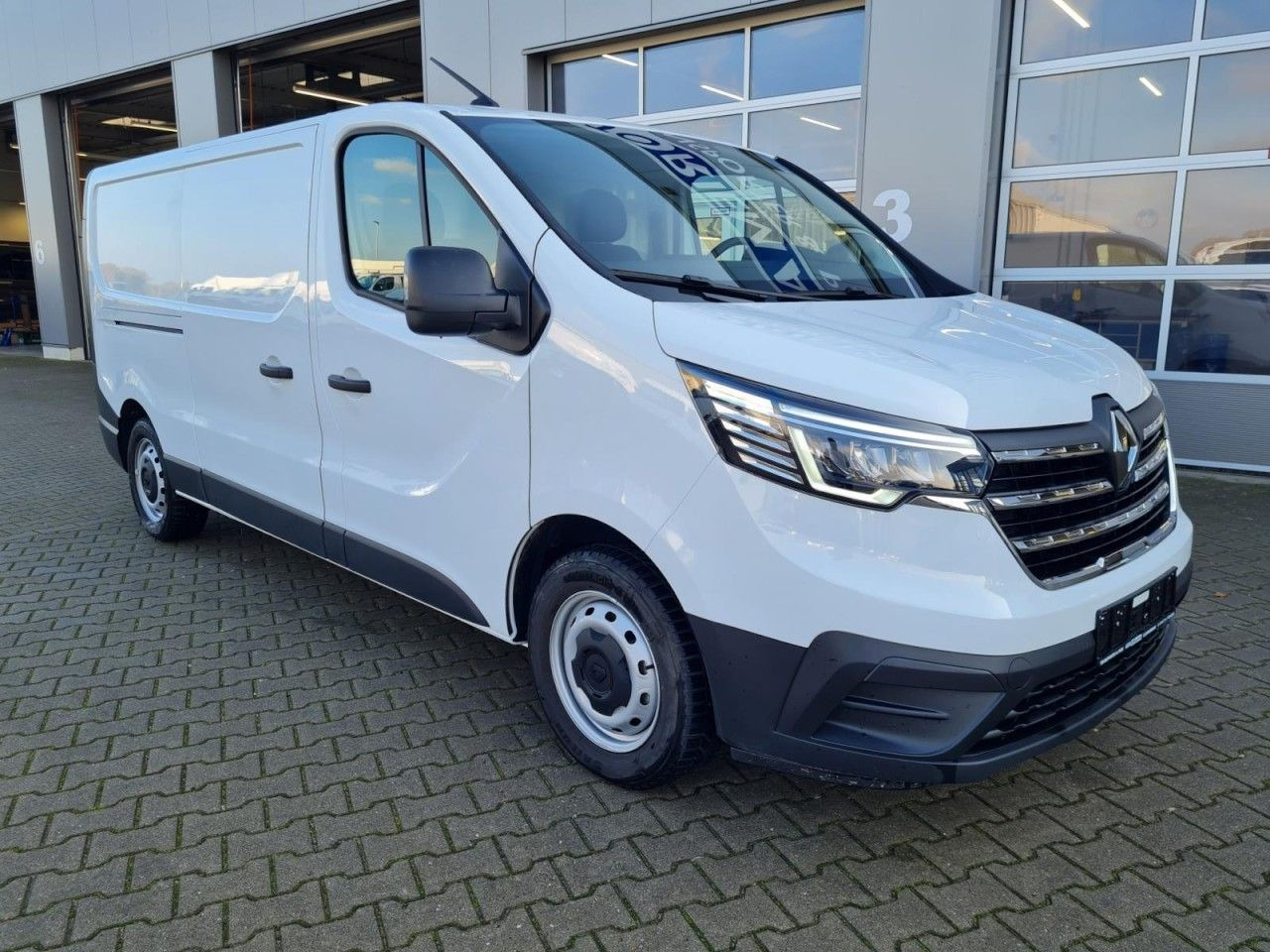 Renault Trafic Kühlkasten L2 Frischdienst 3.07 to TEMPOM - Refrigerated delivery van: picture 4 Renault Trafic Kühlkasten L2 Frischdienst 3.07 to TEMPOM - Refrigerated delivery van: picture 4