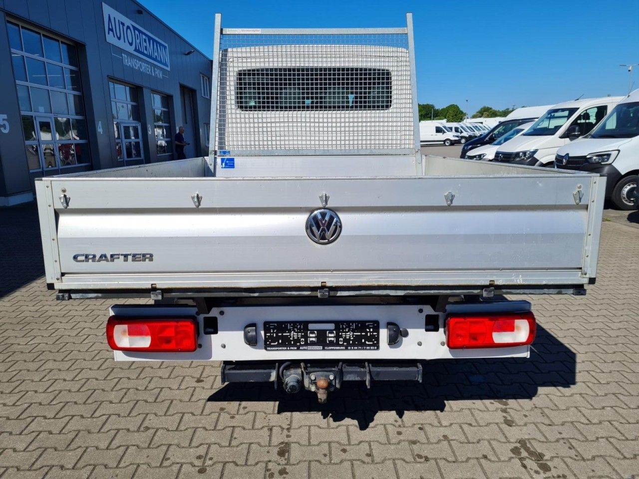 Volkswagen Crafter 35 Doka MR 7-Sitze AHK KLIMA KOMFORT - Open body delivery van: picture 5 Volkswagen Crafter 35 Doka MR 7-Sitze AHK KLIMA KOMFORT - Open body delivery van: picture 5