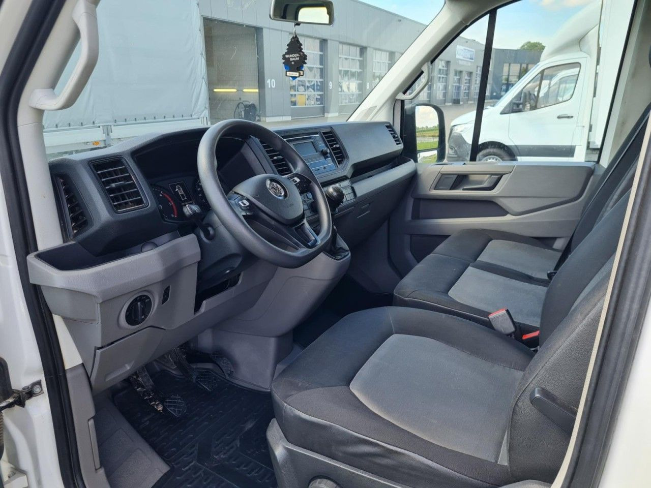 Volkswagen Crafter 35 Doka lang RWD AHK - 3.5to KLIMA TEMPO - Open body delivery van, Combi van: picture 5 Volkswagen Crafter 35 Doka lang RWD AHK - 3.5to KLIMA TEMPO - Open body delivery van, Combi van: picture 5