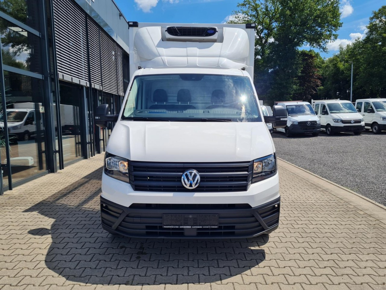 Volkswagen Crafter 35 Kühlkoffer Carrier Viento 300 NAVI/APP - Refrigerated delivery van: picture 2 Volkswagen Crafter 35 Kühlkoffer Carrier Viento 300 NAVI/APP - Refrigerated delivery van: picture 2