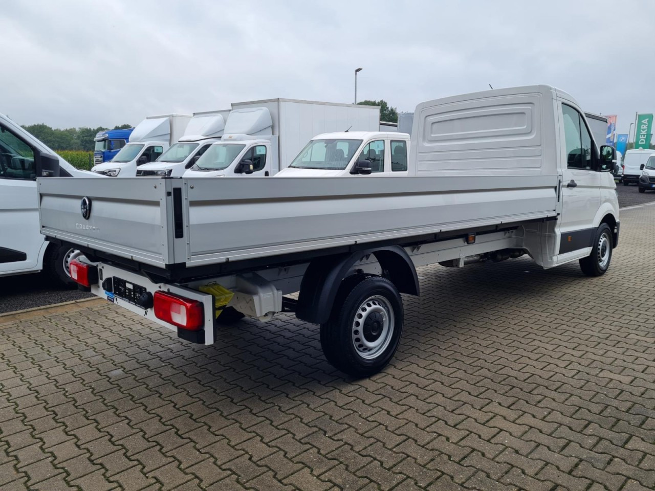 Volkswagen Crafter 35 Pritsche Maxi lang L4 KLIMA PDC TEMPOMAT - Open body delivery van: picture 4 Volkswagen Crafter 35 Pritsche Maxi lang L4 KLIMA PDC TEMPOMAT - Open body delivery van: picture 4