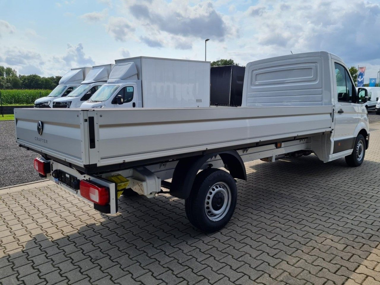 Volkswagen Crafter 35 Pritsche TDi L4 lang KLIMA TEMPOMAT - Open body delivery van: picture 4 Volkswagen Crafter 35 Pritsche TDi L4 lang KLIMA TEMPOMAT - Open body delivery van: picture 4