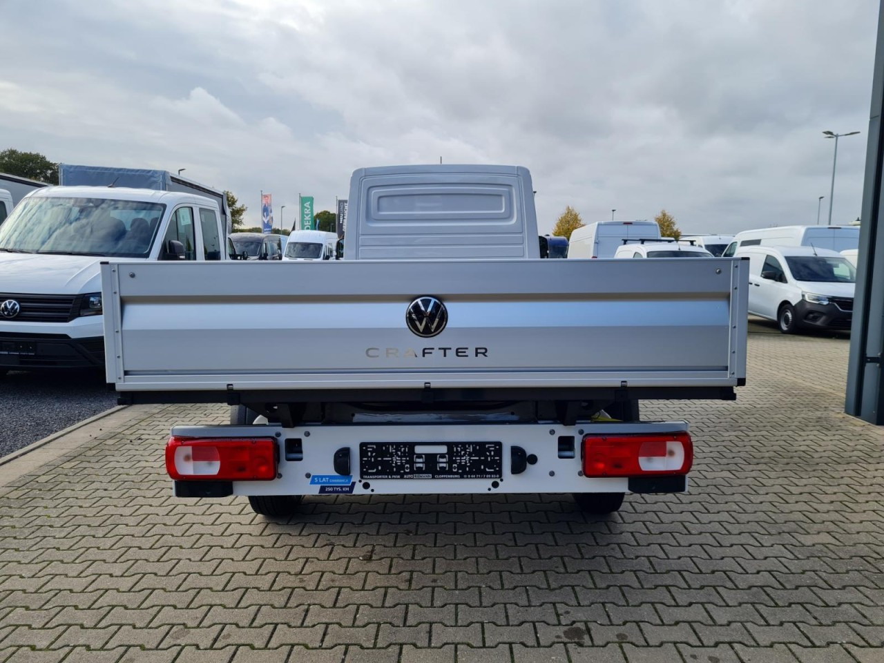Volkswagen Crafter 35 Pritsche Tdi LR L4 KLIMA TEMPOMAT - Open body delivery van: picture 5 Volkswagen Crafter 35 Pritsche Tdi LR L4 KLIMA TEMPOMAT - Open body delivery van: picture 5