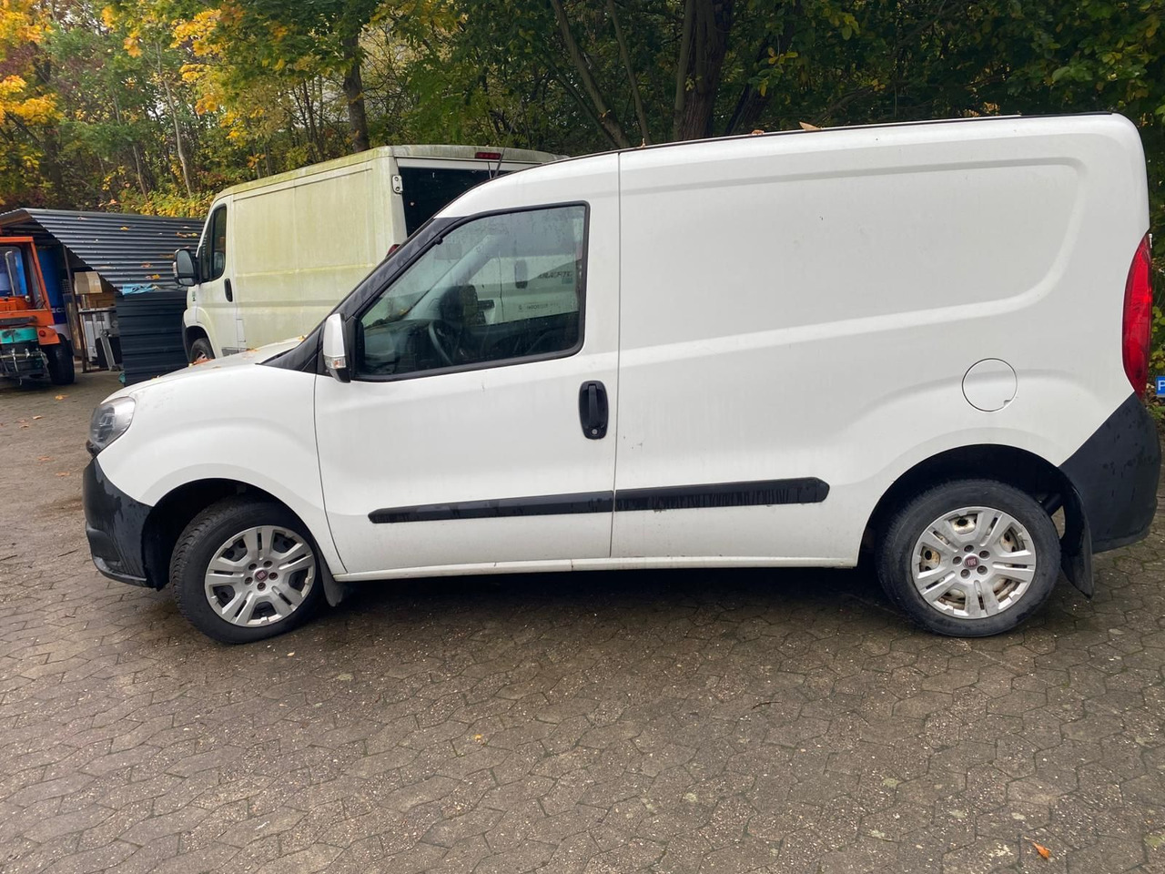 Fiat Doblo SX Kasten Cargo 1.3 Multijet  Motorscha... - Passenger van: picture 3 Fiat Doblo SX Kasten Cargo 1.3 Multijet  Motorscha... - Passenger van: picture 3