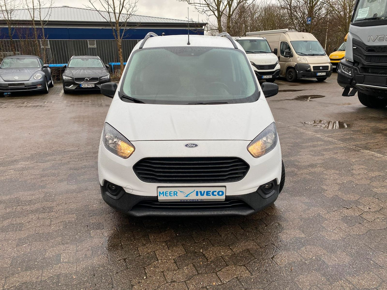 Ford Transit Courier 1.0 Trend Klima,AHK+Rückfahrk... - Passenger van: picture 2 Ford Transit Courier 1.0 Trend Klima,AHK+Rückfahrk... - Passenger van: picture 2