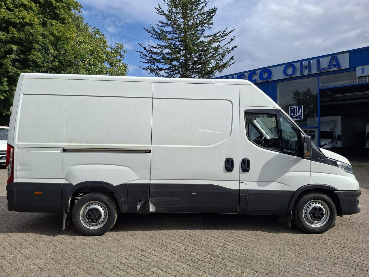 Panel van Iveco Daily 35 S16 V 3520L Klima 115 kW (156 PS), S...: picture 6