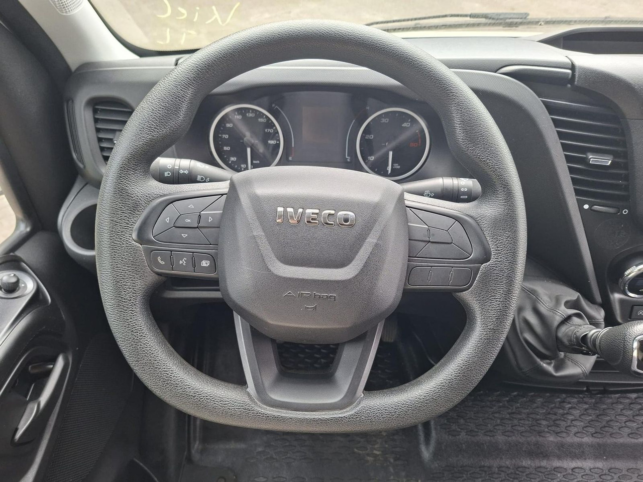 Panel van Iveco Daily 35 S16 V 3520L Klima 115 kW (156 PS), S...: picture 12