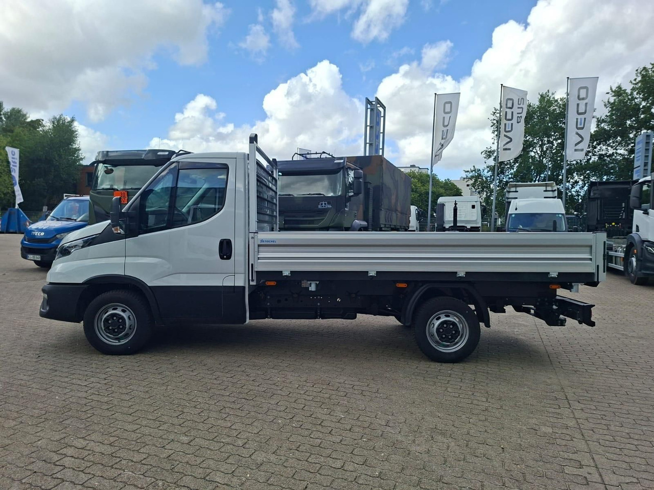 Iveco Daily 35S14A8Y Henschel 3-Seiten Kipper - Open body delivery van: picture 2 Iveco Daily 35S14A8Y Henschel 3-Seiten Kipper - Open body delivery van: picture 2