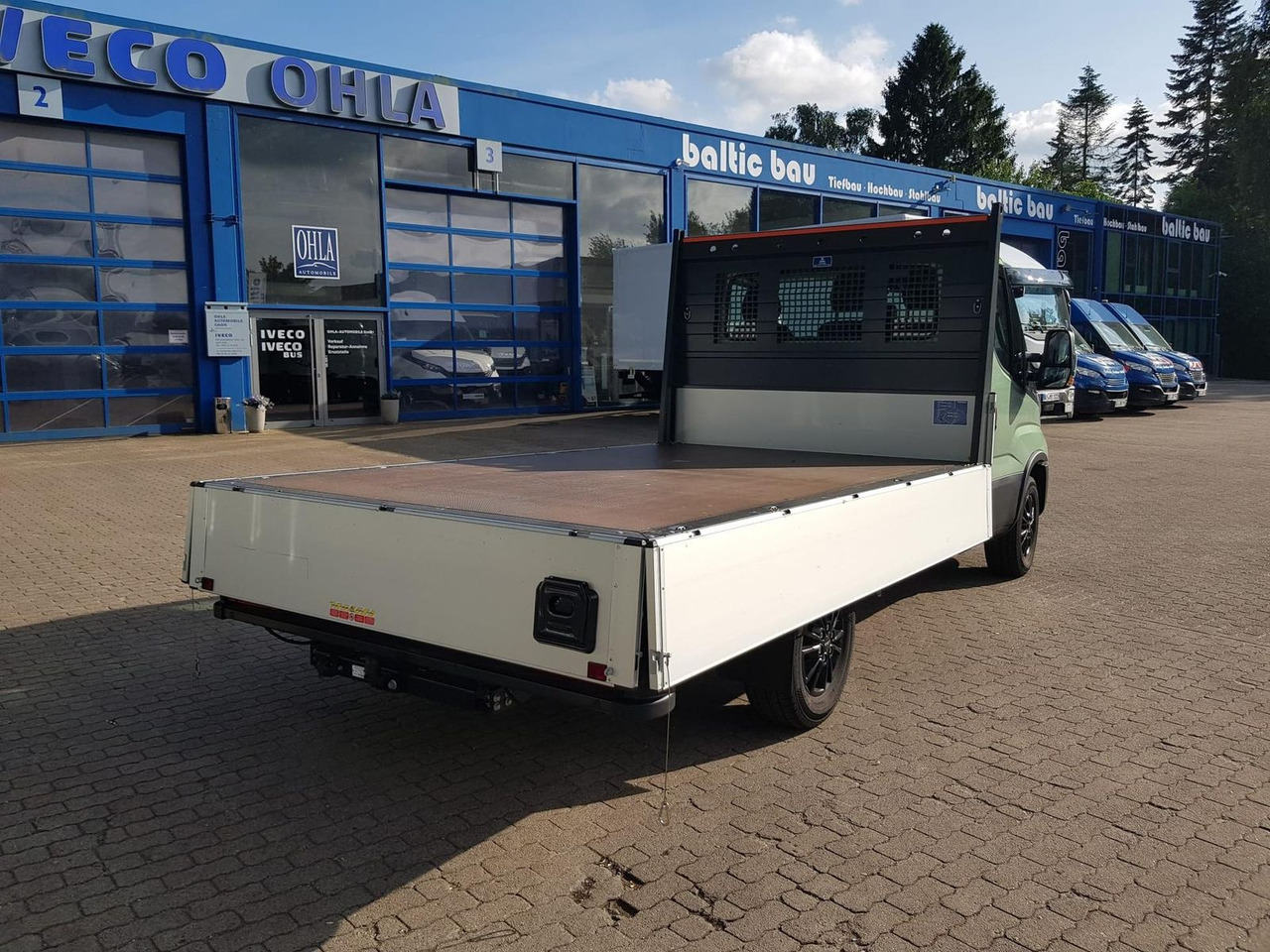 Open body delivery van Iveco Daily 35S14HA8 Pritsche AHK 100 kW (136 PS),...: picture 6 Open body delivery van Iveco Daily 35S14HA8 Pritsche AHK 100 kW (136 PS),...: picture 6