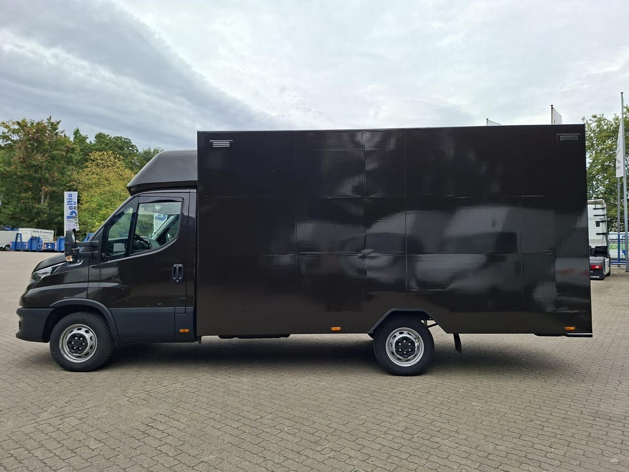 Iveco Daily 35S16A8 Integralkoffer, Kamera, Automat... - Closed box van: picture 2 Iveco Daily 35S16A8 Integralkoffer, Kamera, Automat... - Closed box van: picture 2