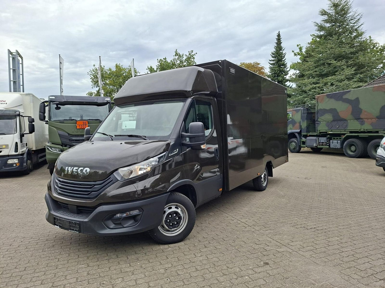 Iveco Daily 35S16A8 Integralkoffer, Kamera, Automat... - Closed box van: picture 1 Iveco Daily 35S16A8 Integralkoffer, Kamera, Automat... - Closed box van: picture 1