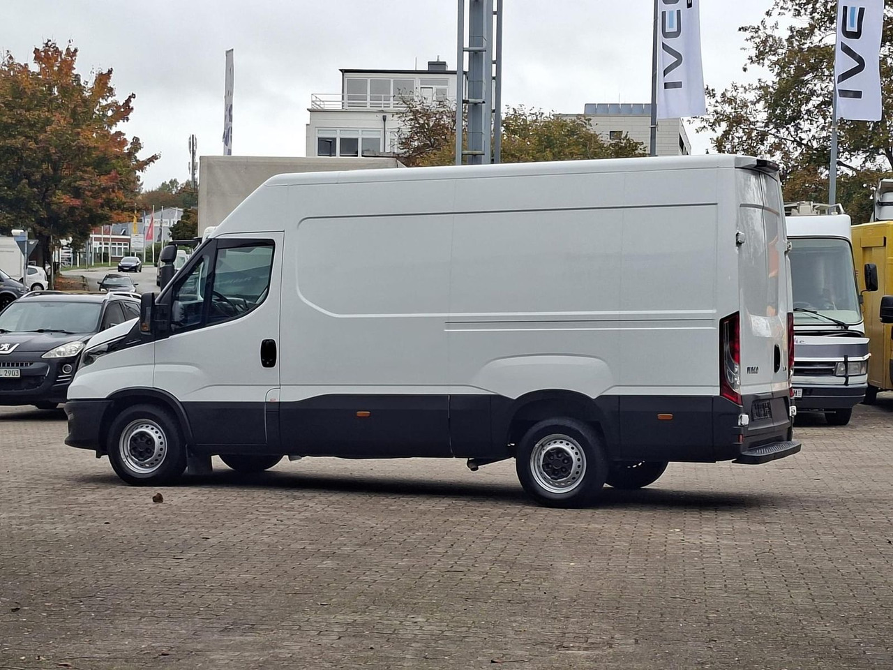 Iveco Daily 35S16V 3520L Klima, Radio - Panel van: picture 2 Iveco Daily 35S16V 3520L Klima, Radio - Panel van: picture 2