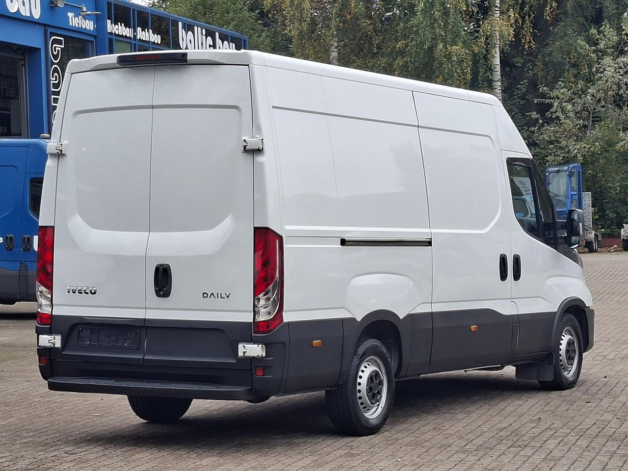 Panel van Iveco Daily 35S16V 3520L Klima, Radio: picture 6 Panel van Iveco Daily 35S16V 3520L Klima, Radio: picture 6