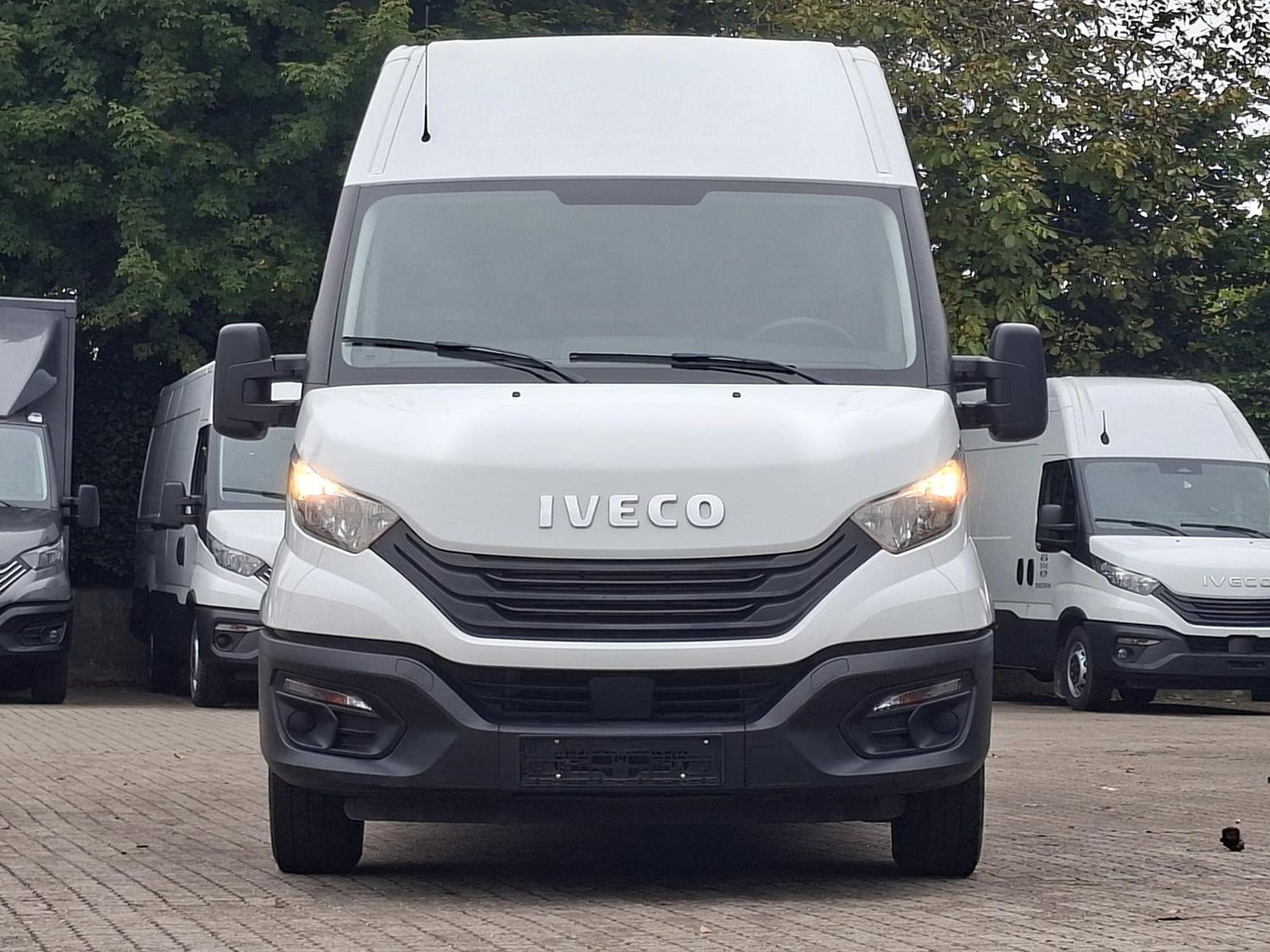 Panel van Iveco Daily 35S16V 3520L Klima, Radio: picture 9 Panel van Iveco Daily 35S16V 3520L Klima, Radio: picture 9