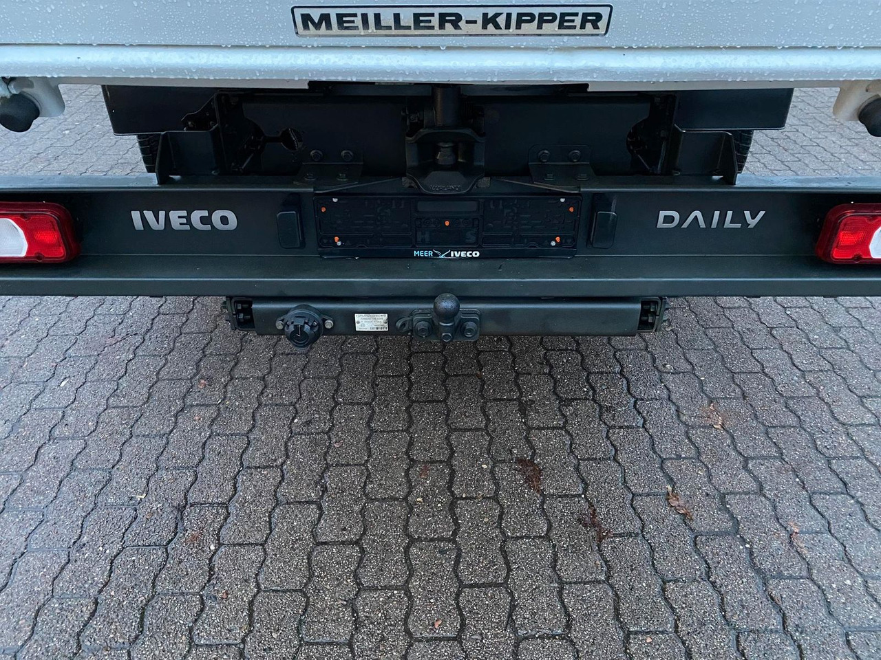 Iveco Daily 70C18H Meiler Dreiseitenkipper*AHK*RADI... - Tipper van: picture 5 Iveco Daily 70C18H Meiler Dreiseitenkipper*AHK*RADI... - Tipper van: picture 5