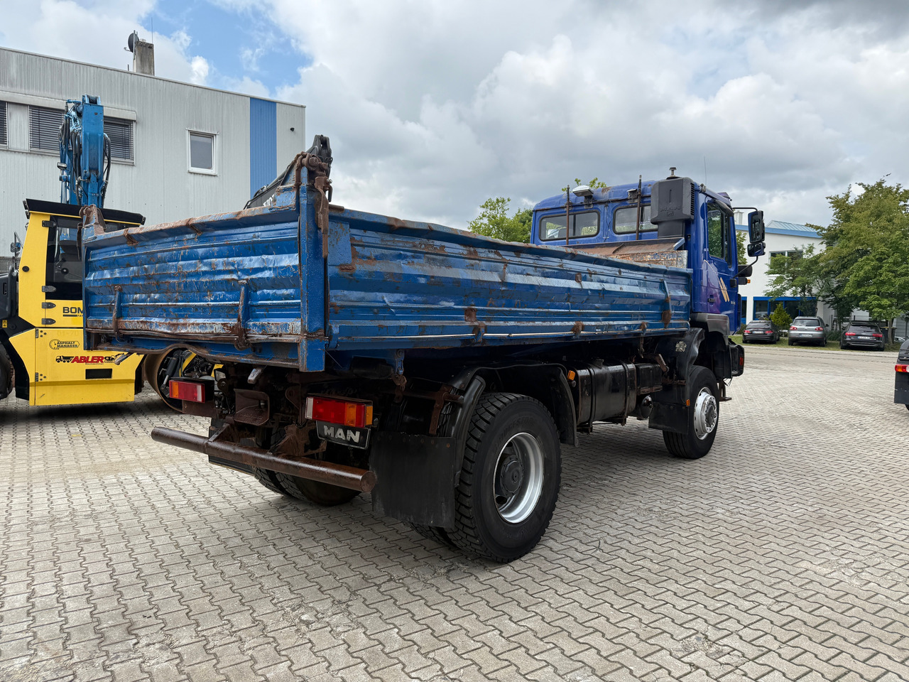 MAN 19.364 3-Seiten-Kipper Allrad Winterdienst - Tipper: picture 4 MAN 19.364 3-Seiten-Kipper Allrad Winterdienst - Tipper: picture 4