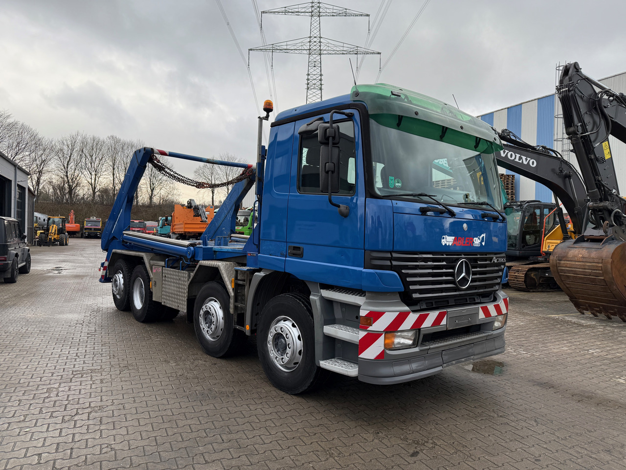 Mercedes-Benz 3243 Actros MP1 4-Achs Absetzkipper - Skip loader truck: picture 3 Mercedes-Benz 3243 Actros MP1 4-Achs Absetzkipper - Skip loader truck: picture 3
