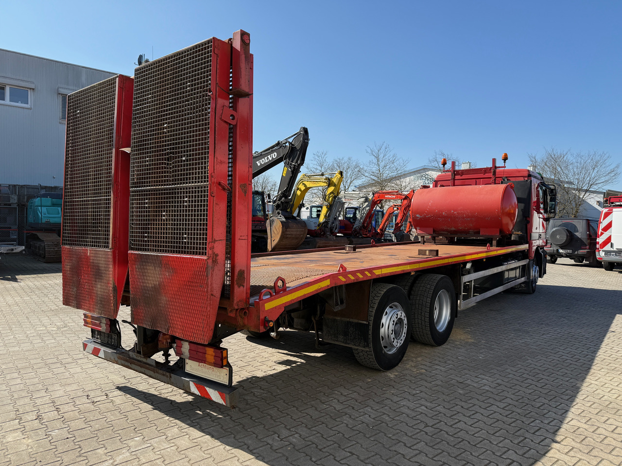 Mercedes-Benz 2540 Actros MP1 Baumaschinentrnasporter - Truck: picture 5 Mercedes-Benz 2540 Actros MP1 Baumaschinentrnasporter - Truck: picture 5