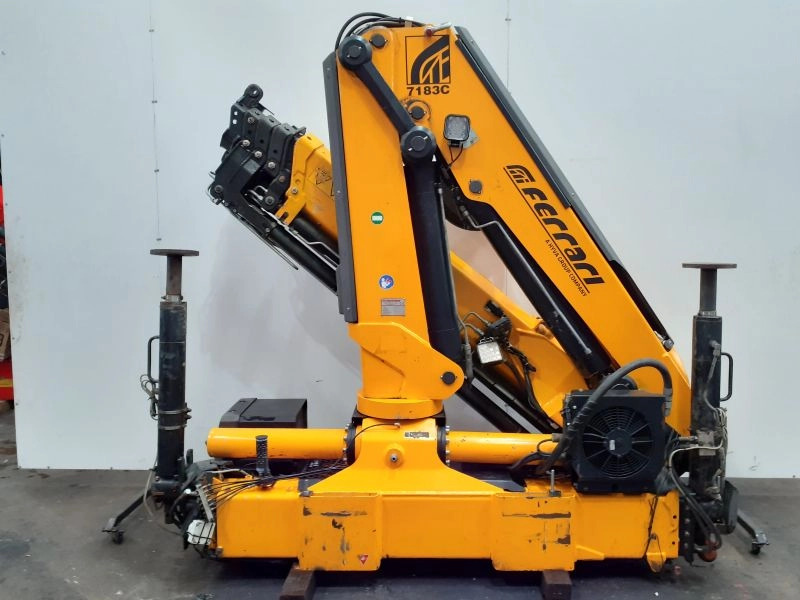 Grúa Ferrari F718 3C A5 - Truck mounted crane for Truck: picture 2 Grúa Ferrari F718 3C A5 - Truck mounted crane for Truck: picture 2
