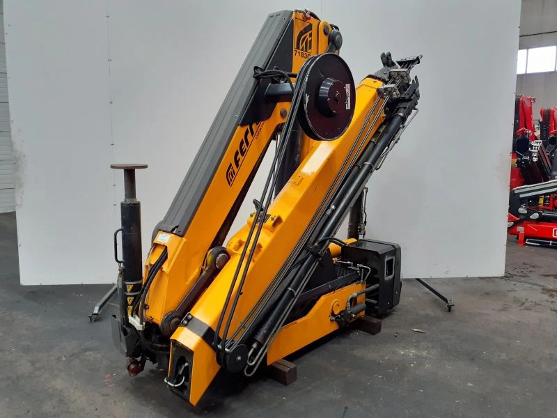 Grúa Ferrari F718 3C A5 - Truck mounted crane for Truck: picture 4 Grúa Ferrari F718 3C A5 - Truck mounted crane for Truck: picture 4