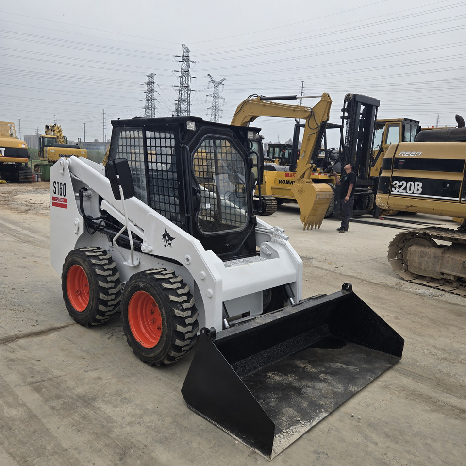 BOBCAT S160 - Skid steer loader: picture 2 BOBCAT S160 - Skid steer loader: picture 2