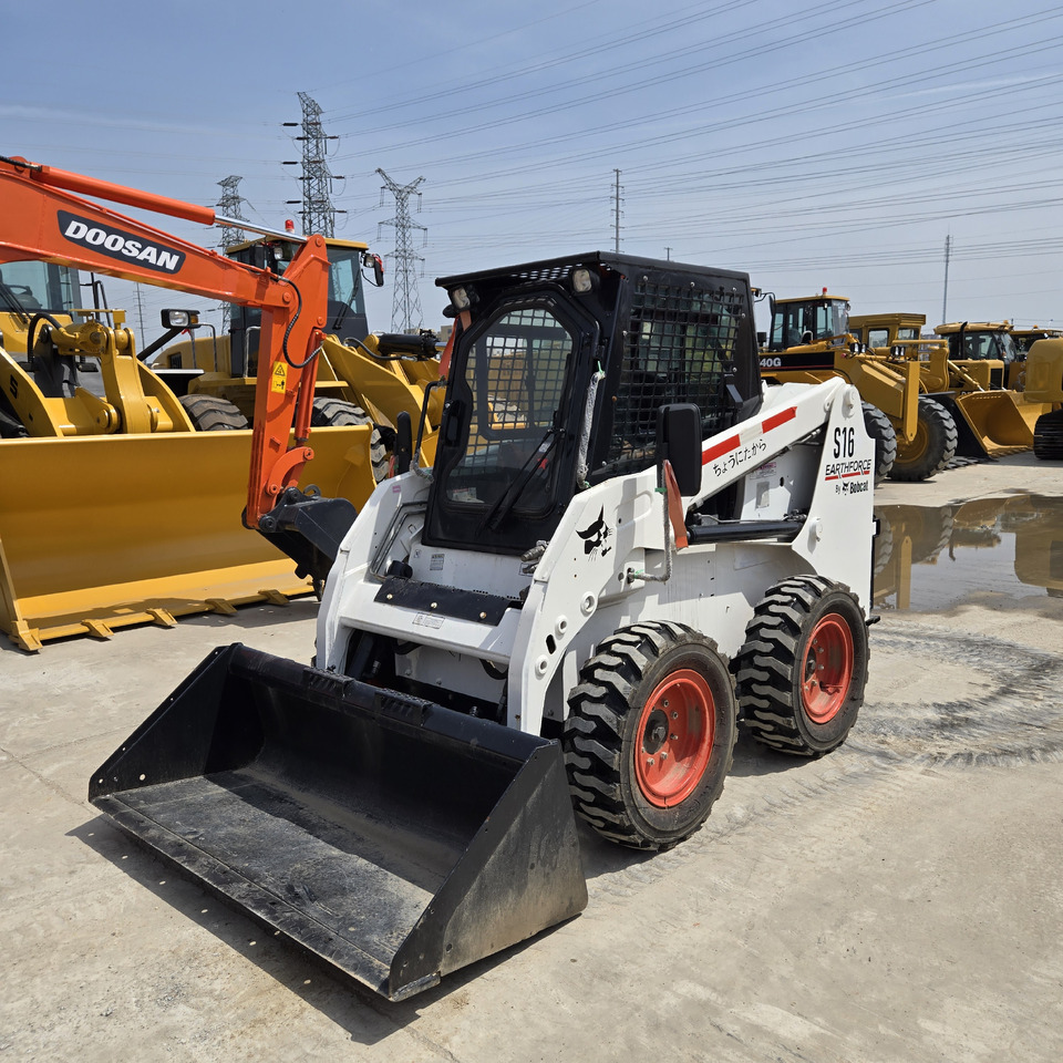Bobcat S16 - Skid steer loader: picture 1 Bobcat S16 - Skid steer loader: picture 1