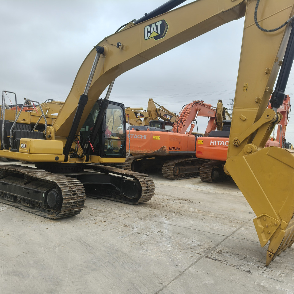 Excavator CATERPILLAR 330: picture 8