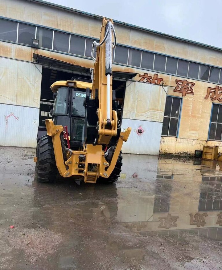 Caterpillar 420F - Backhoe loader: picture 3 Caterpillar 420F - Backhoe loader: picture 3