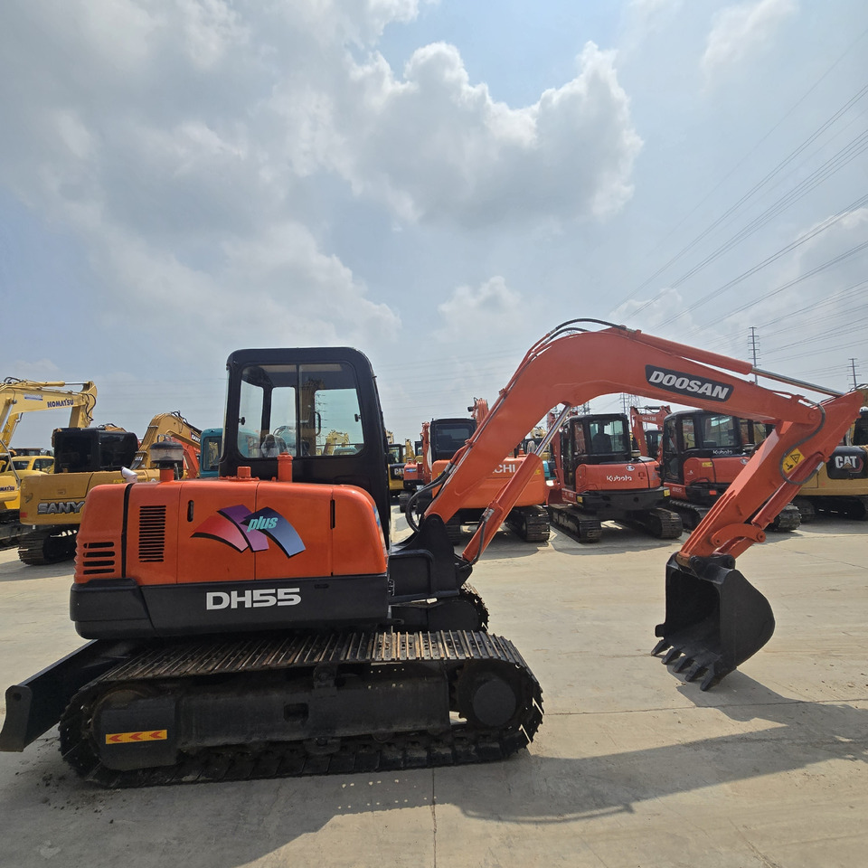Doosan DH55 - Mini excavator: picture 3 Doosan DH55 - Mini excavator: picture 3
