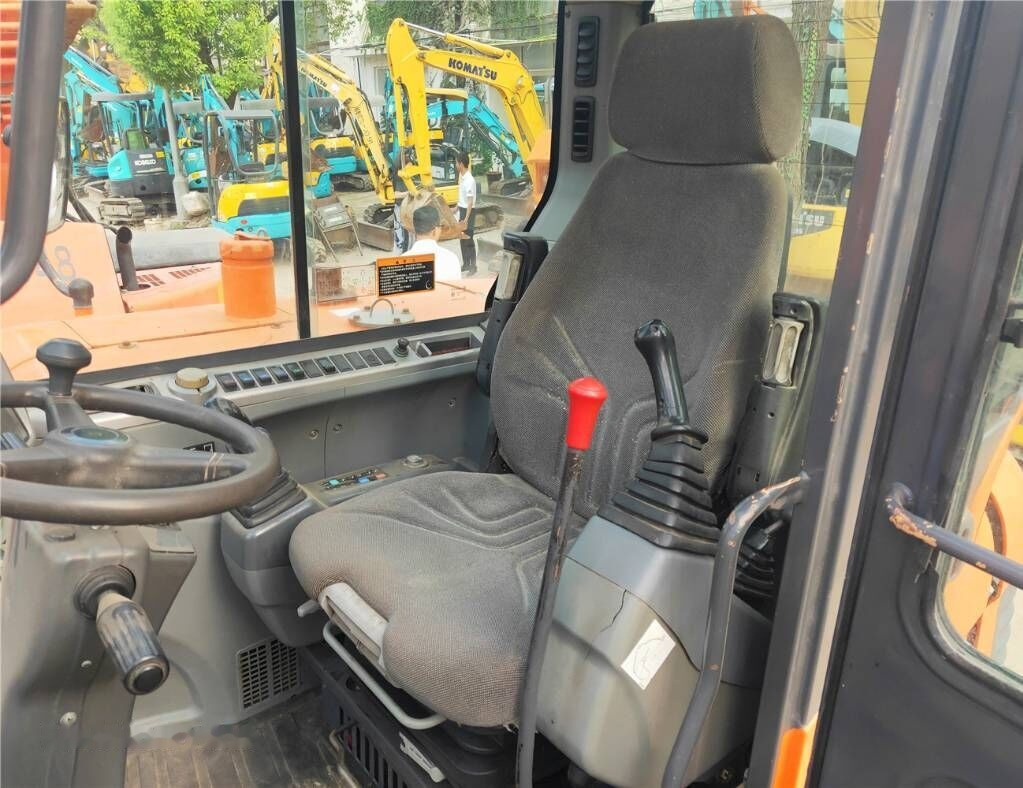 Doosan DX60 W - Wheel excavator: picture 4 Doosan DX60 W - Wheel excavator: picture 4