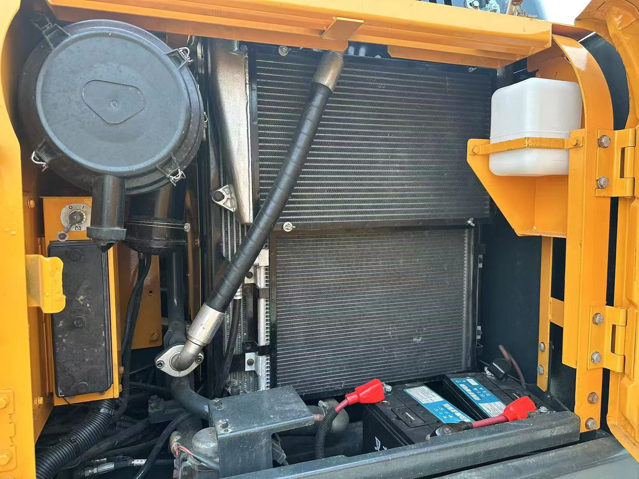 Excavator HYUNDAI R150LC-9S: picture 6