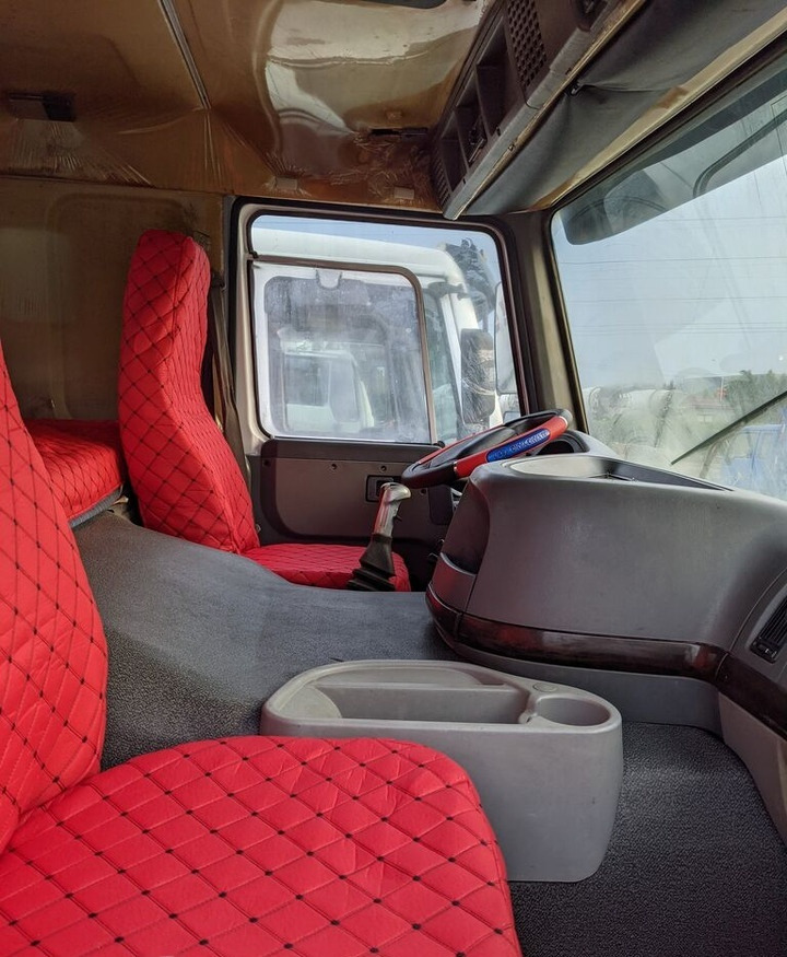 Howo 375 8x4 - Dropside/ Flatbed truck: picture 4 Howo 375 8x4 - Dropside/ Flatbed truck: picture 4