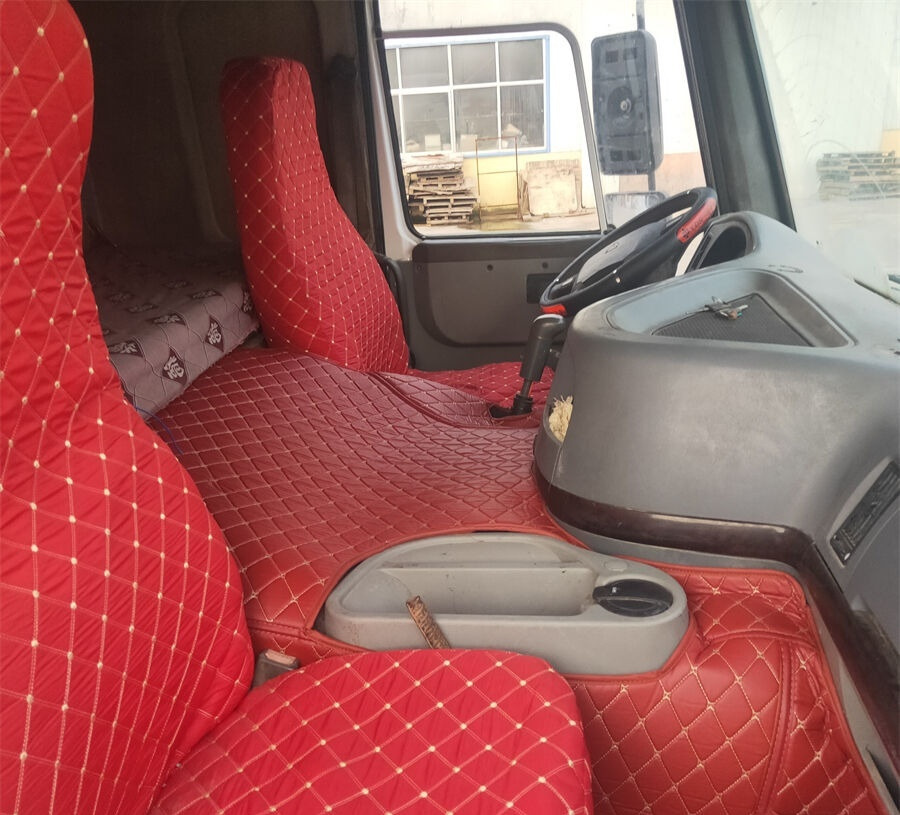 Howo ZZ1257N4347C1 - Concrete mixer truck: picture 2 Howo ZZ1257N4347C1 - Concrete mixer truck: picture 2