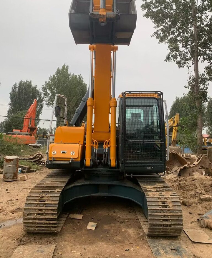 Hyundai R220-9S - Crawler excavator: picture 2 Hyundai R220-9S - Crawler excavator: picture 2